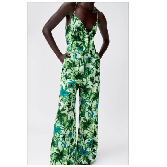 ZARA XS Jumpsuit Wide leg pants Tropical Vacation boho Resortwear Cruise Flowy - Picture 1 of 10